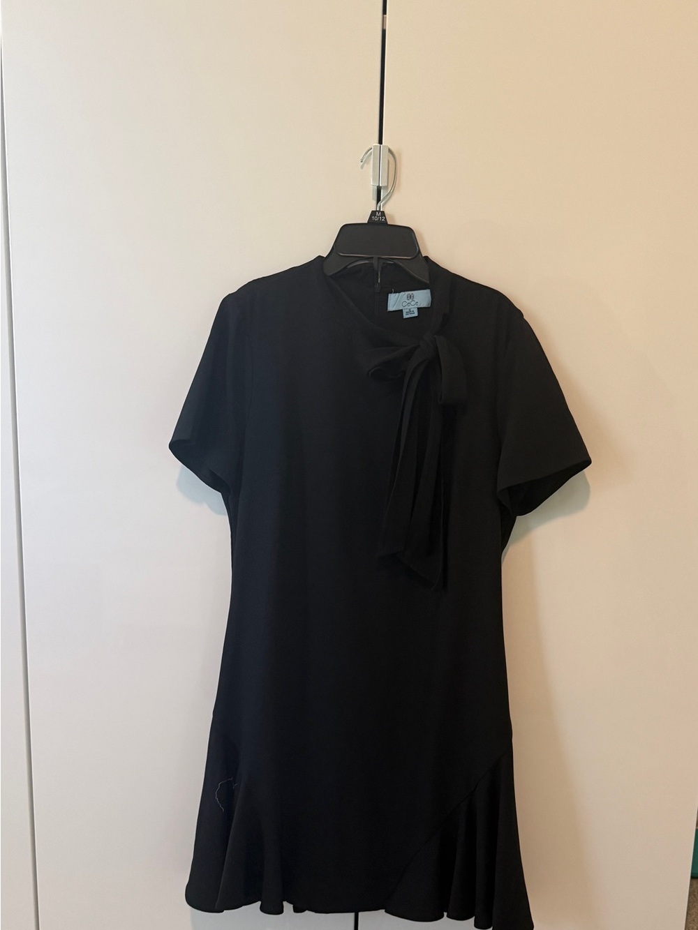 Black Tie-Neck Short Sleeve Women's